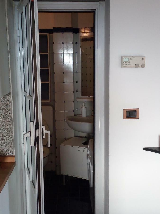Ferienwohnung Casa Picasso Genua Exterior foto