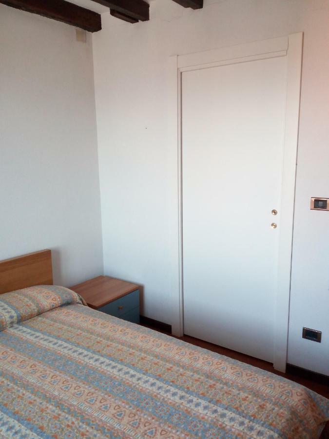 Ferienwohnung Casa Picasso Genua Exterior foto